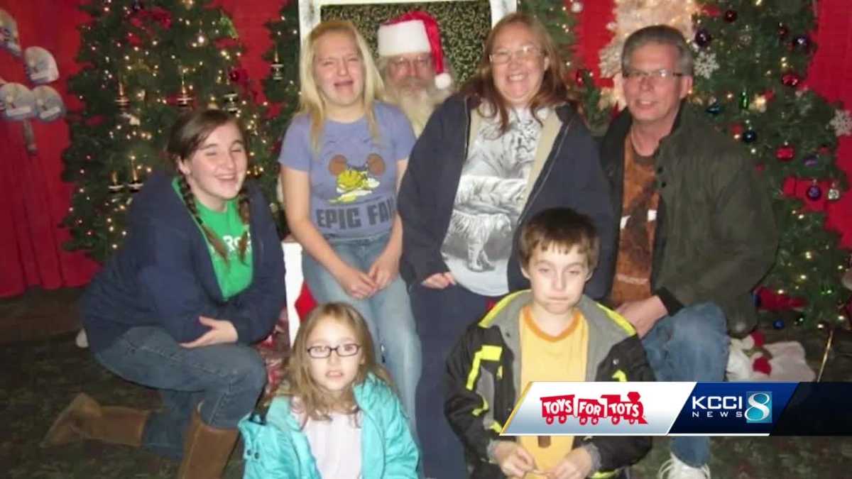 Toys for Tots brings decades of holiday cheer to Des Moines family