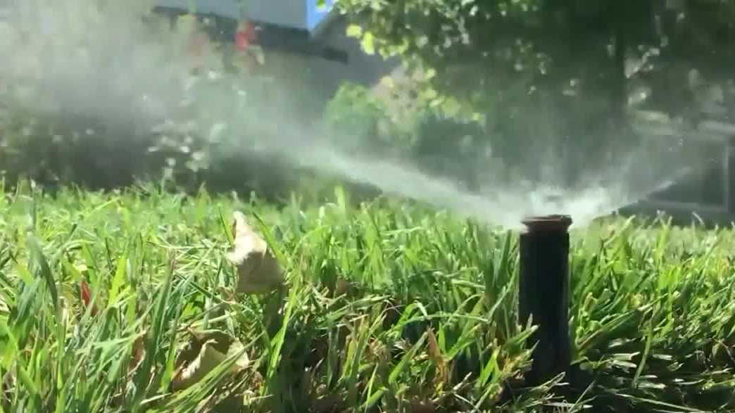 KCCI Investigates: Water demand booms ahead of water use alert