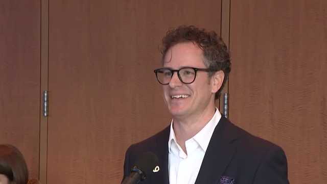 Juilliard graduate named new CEO of Louisville Orchstra
