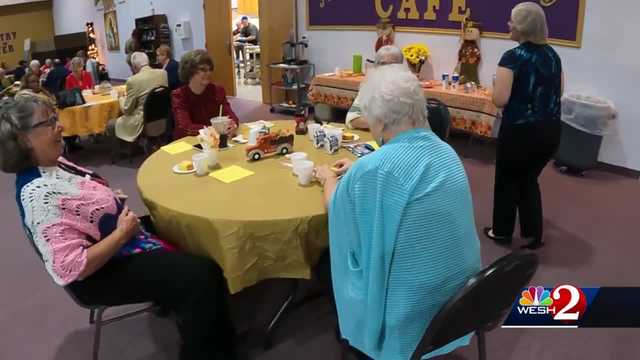 Seniors enjoy holiday feast in Flagler County - Vimarsana News