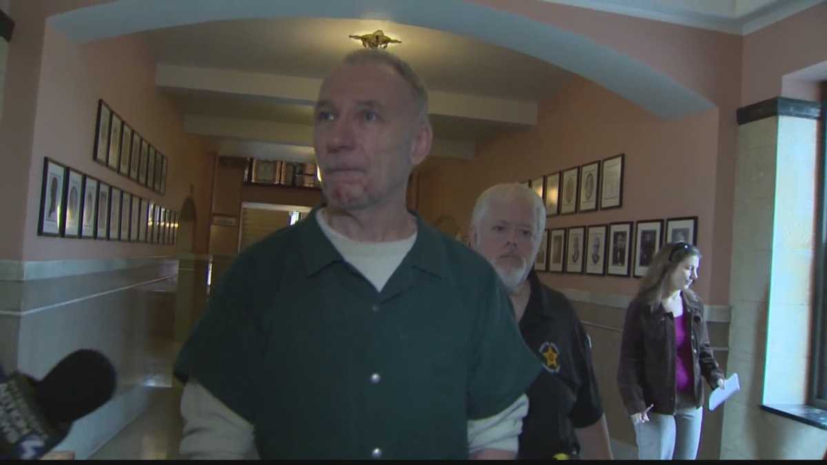 Pastor gets prison for molesting girls