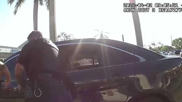 Woman rescued from smoking car in South Florida - Vimarsana News