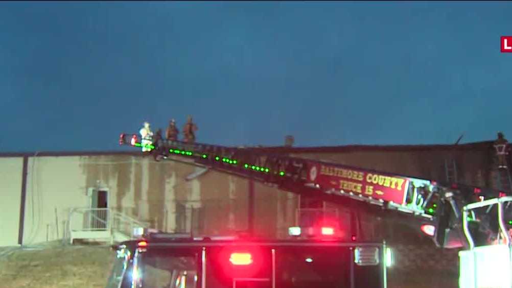 2alarm fire strikes laundromat in Rosedale, officials say