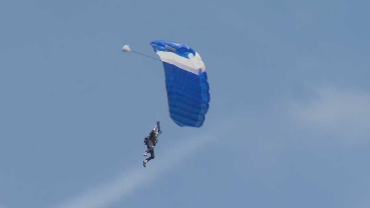 Professional skydiver dies in parachute accident at Skydive DeLand