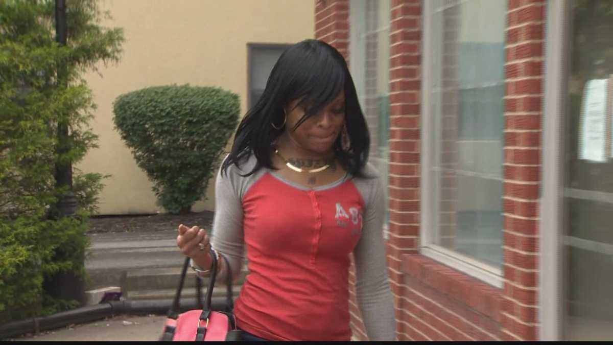 Mother in court on charges she left child in car to drink at bar