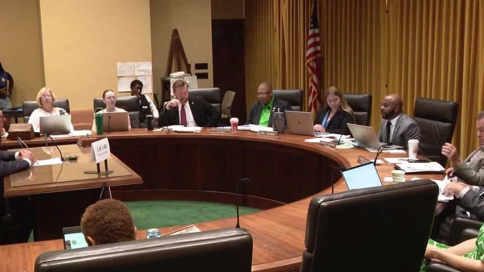 Nebraska legislative committee holds hearing on planned ICE detention facility