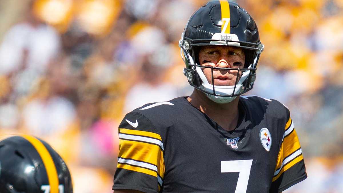 Ben Roethlisberger fined for wearing Apple Watch during Steelers