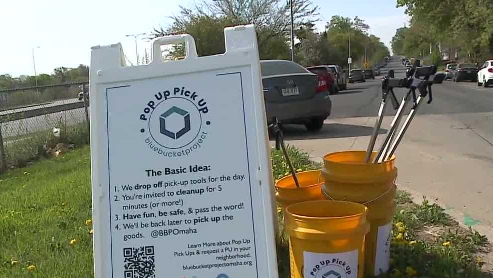 Blue Bucket Project holds pop-up litter collection in Omaha - KETV