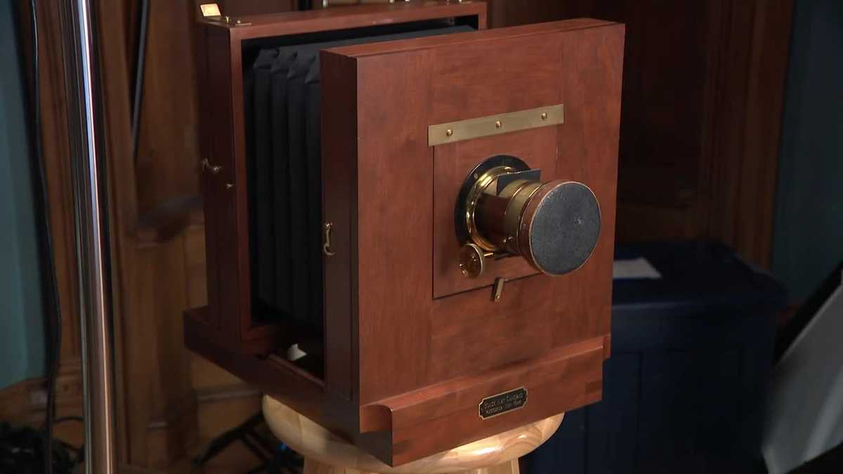 New Hampshire photographers use old-school photography techniques to create the perfect picture