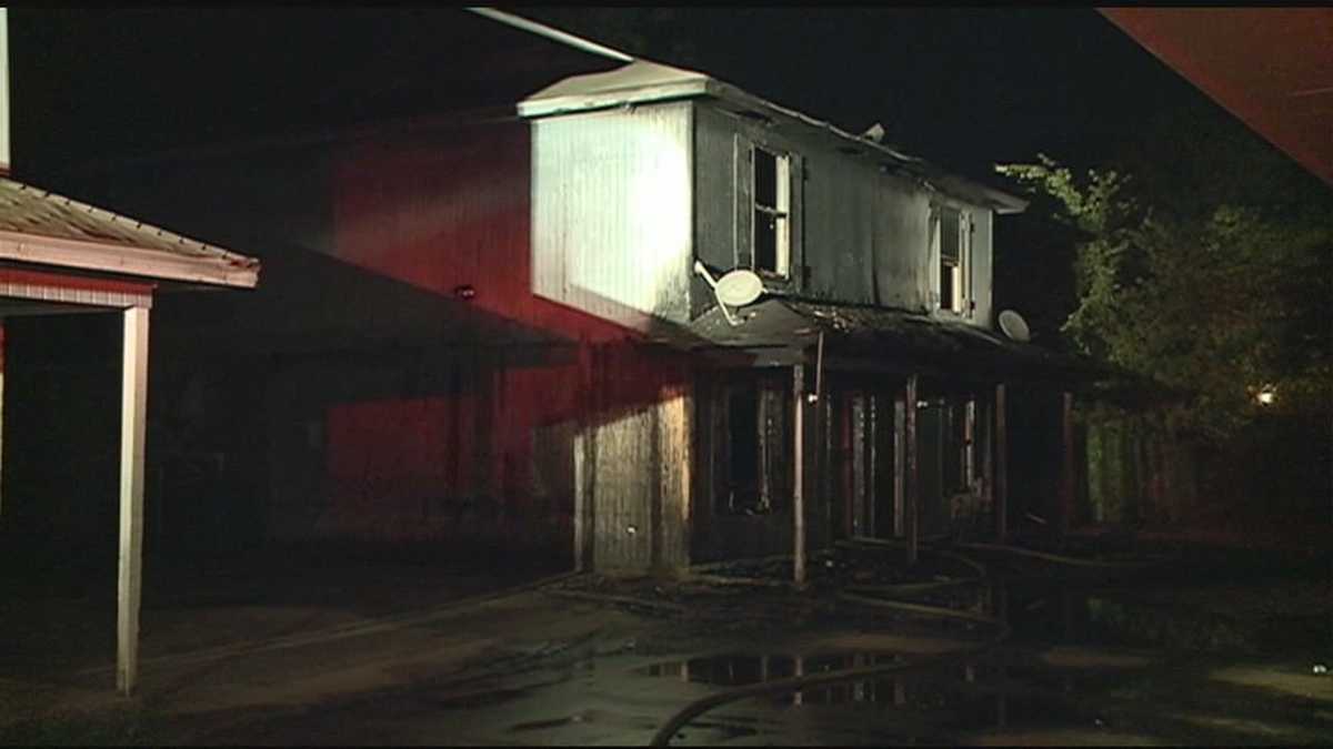 Man suffers burns in Jackson duplex fire