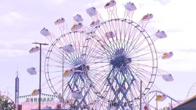 People pack the grounds of the Expo Center to enjoy the Kentucky State Fair - Vimarsana News