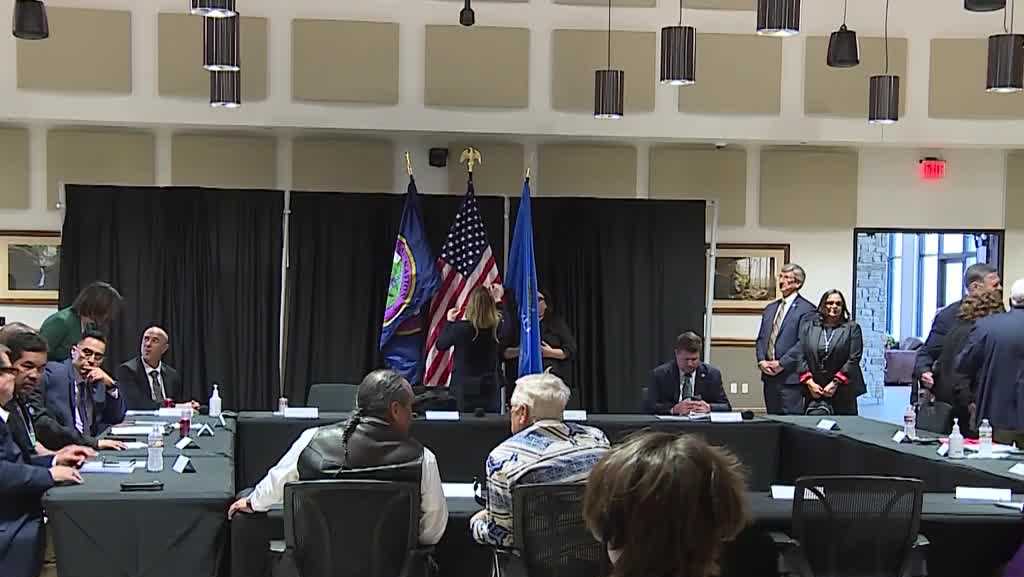 VA secretary makes trip to Oklahoma to meet with tribal leaders, discussing care for Native veterans