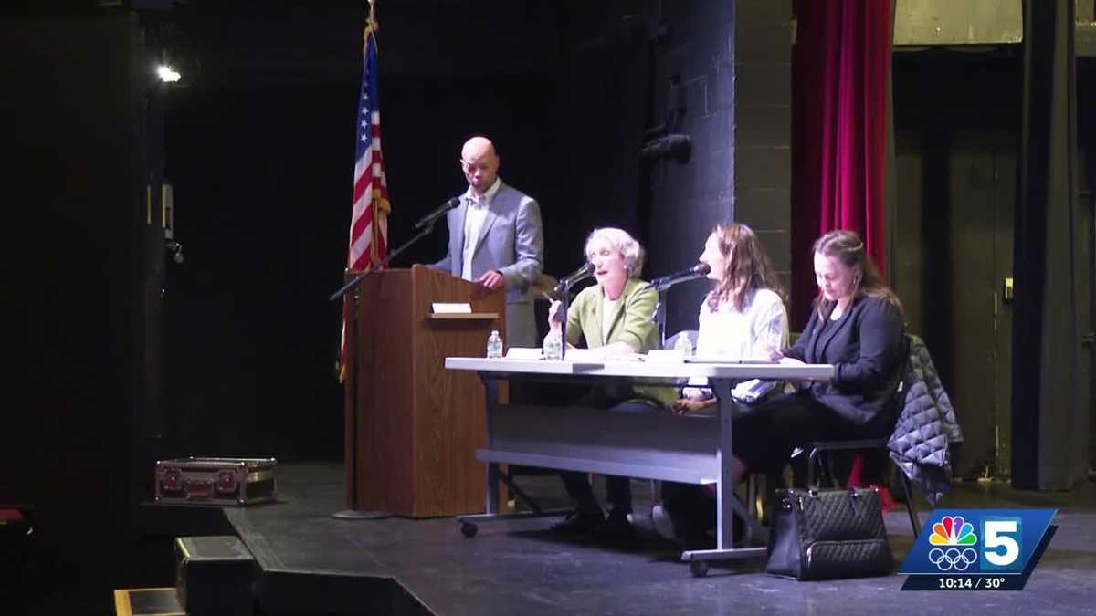Education panel brings together parents and state leaders to discuss school district consolidation