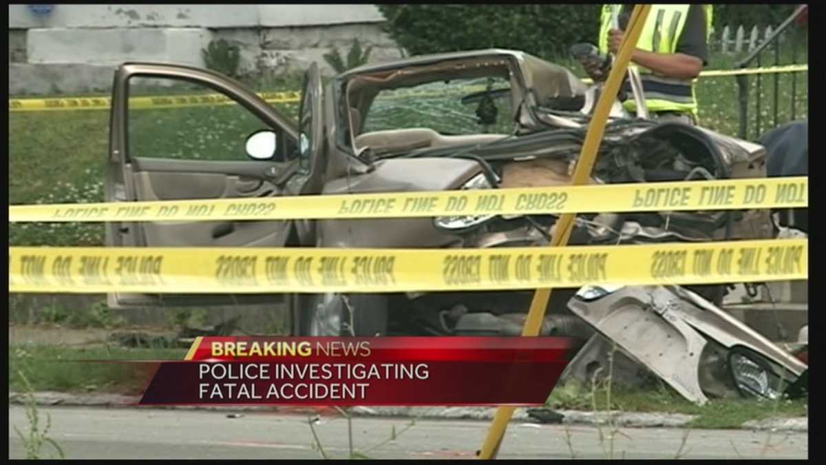 Fatal crash near Russell neighborhood
