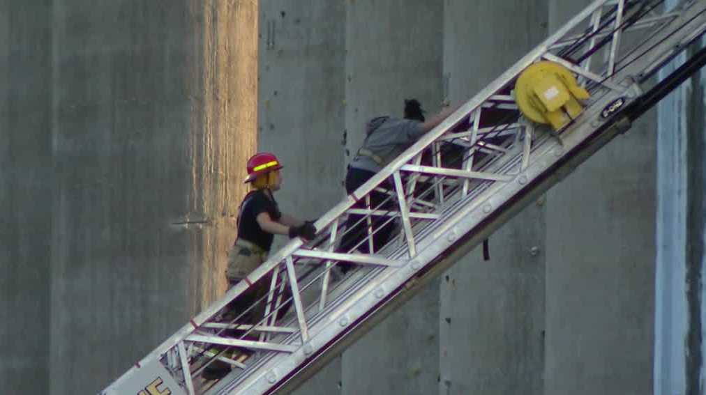 'They're not worth it': Developers urging public to stay out of vacant grain elevator - Vimarsana News