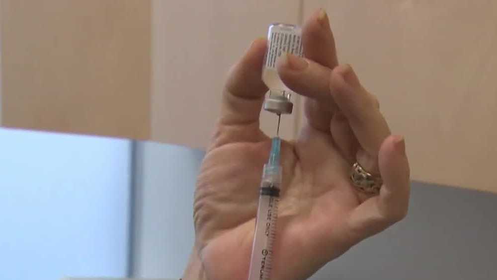 Pharmacist shares tips to preserve refrigerated medications if the power goes out