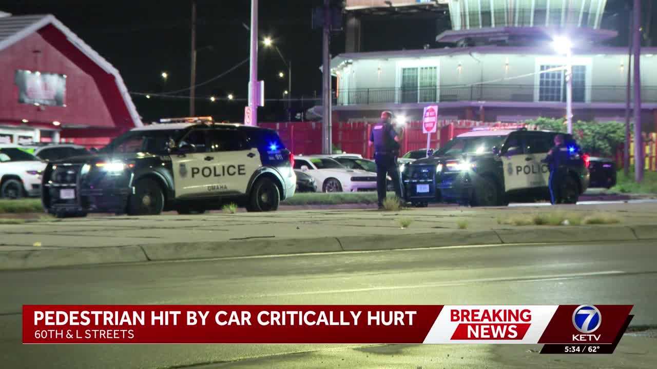 Pedestrian hurt in early Monday crash