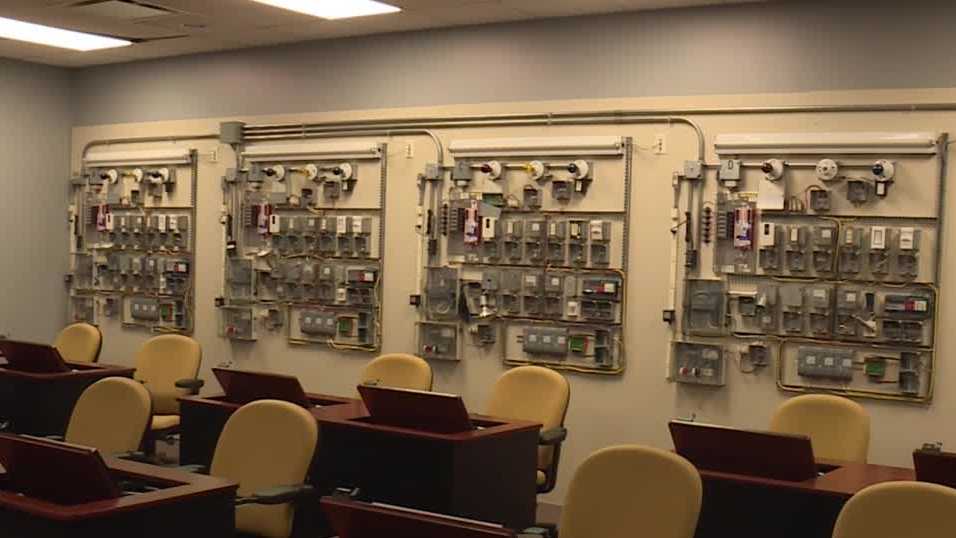 Building Omaha looking to fill need for skilled electrical workers