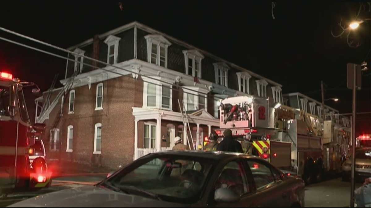 Firefighter injured in overnight row home fire in Harrisburg