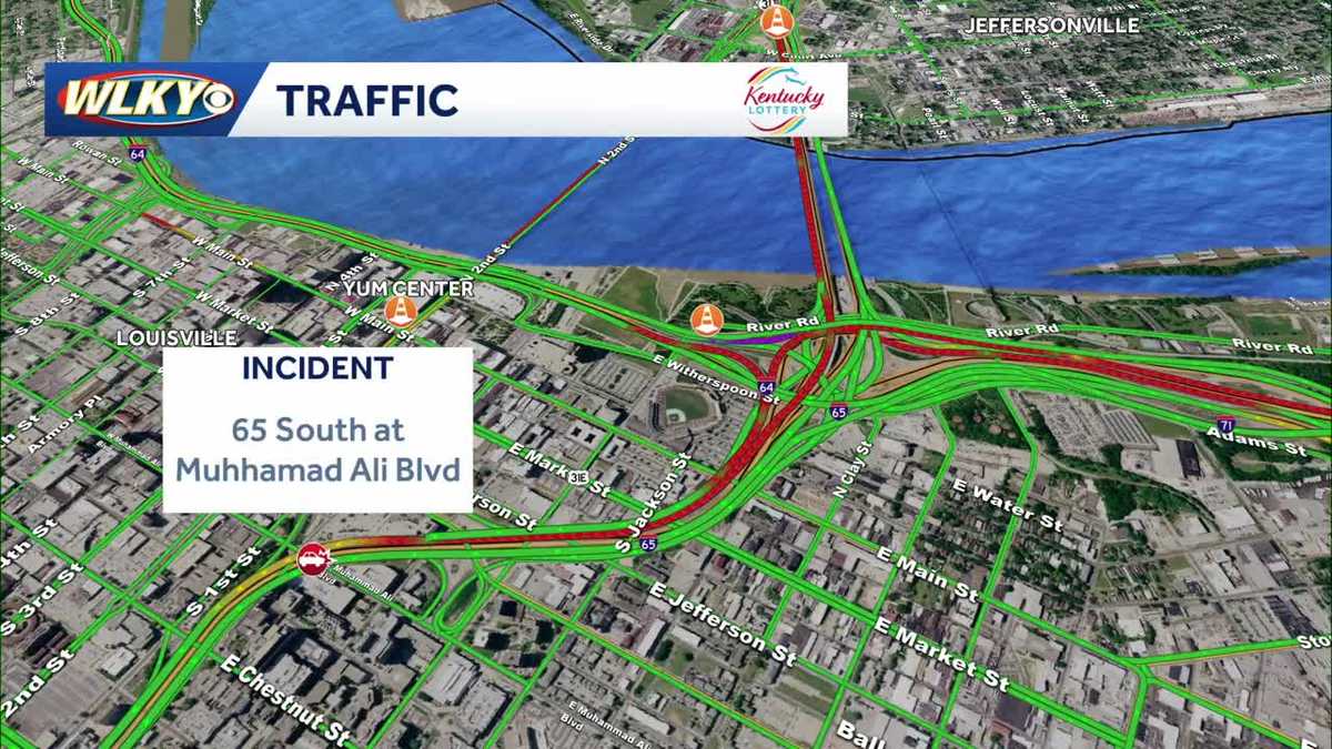Traffic: Multi-vehicle crash blocks I-65 southbound in downtown Louisville