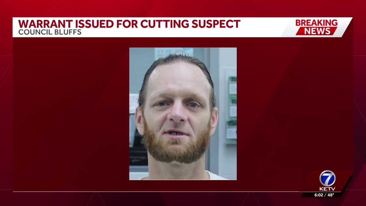 Iowa police searching for Omaha man accused of cutting man during road rage incident