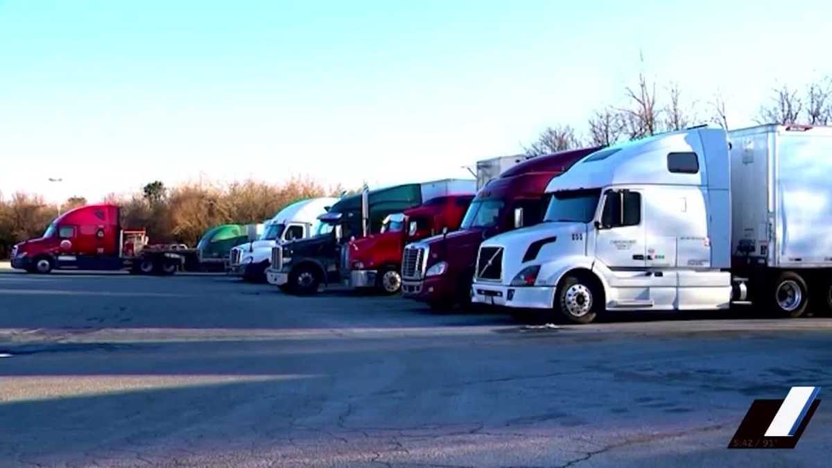 Belle Glade school prepares students for high-demand careers, including truck driving