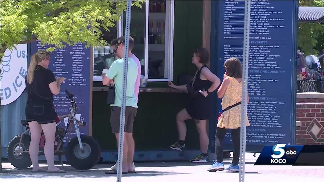 Weekend of Local event draws customers to locally-owned businesses - Vimarsana News