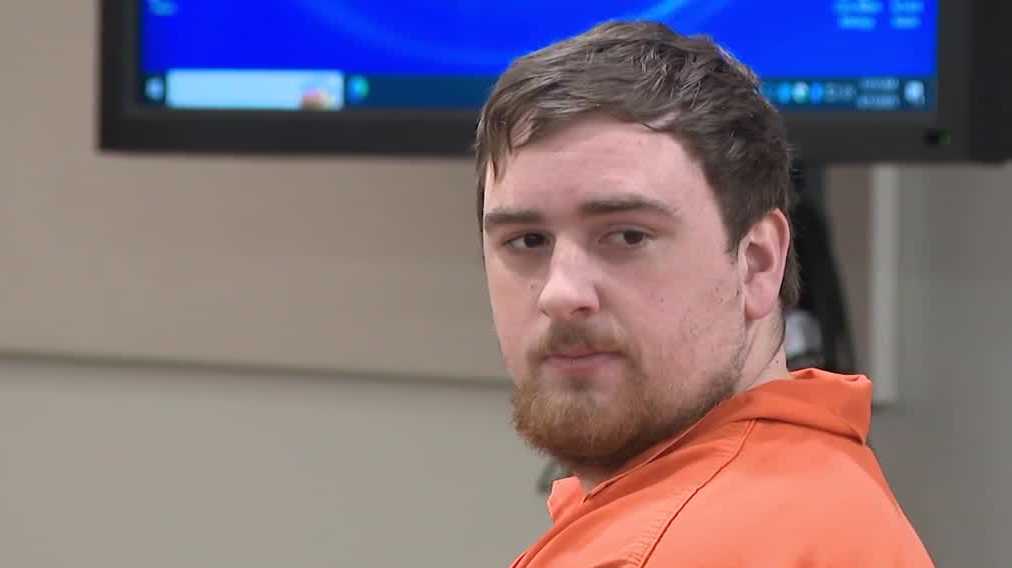 New Hampshire man accused of impersonating officer released on bail