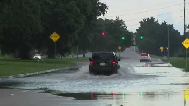 New Orleans Friday street flooding