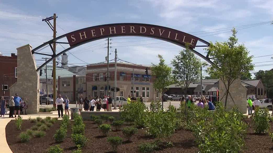Shepherdsville opens new town square as part of downtown revitalization effort
