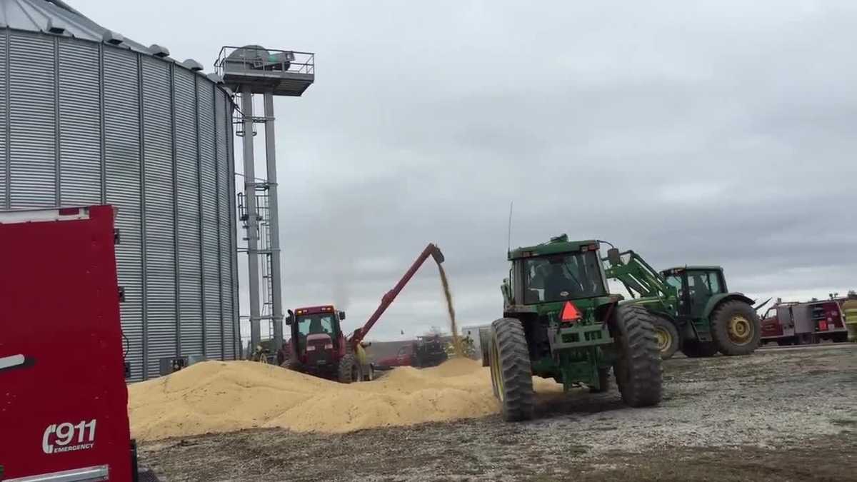 VIDEO Crews working to save man in grain bin rescue