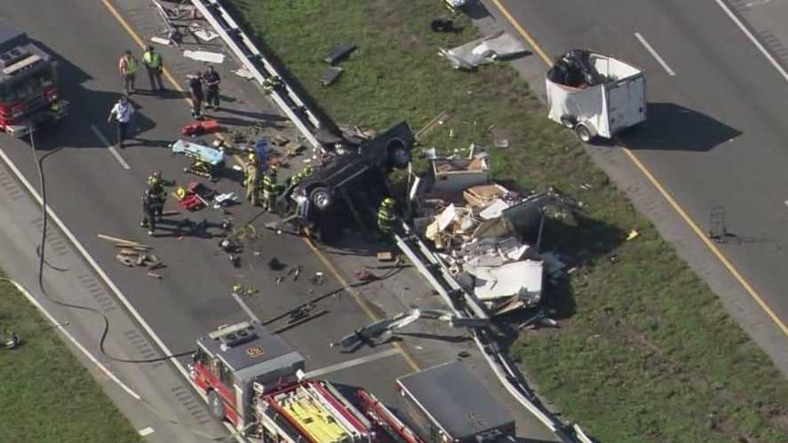 All lanes of turnpike shut down in Osceola County
