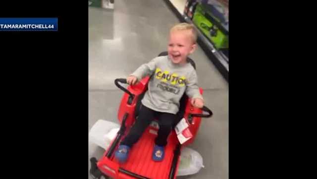Iowa 2-year-old is the talk of TikTok - Vimarsana News
