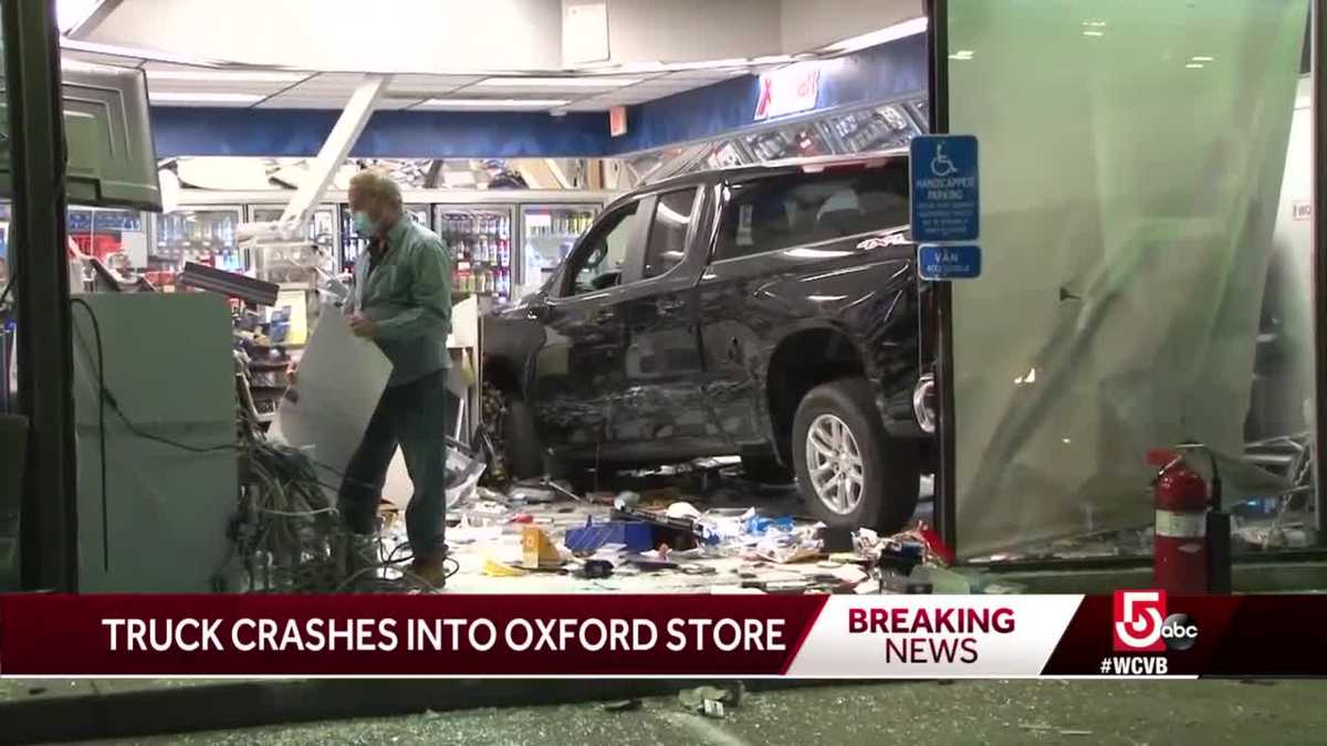 Truck crashes into Oxford store