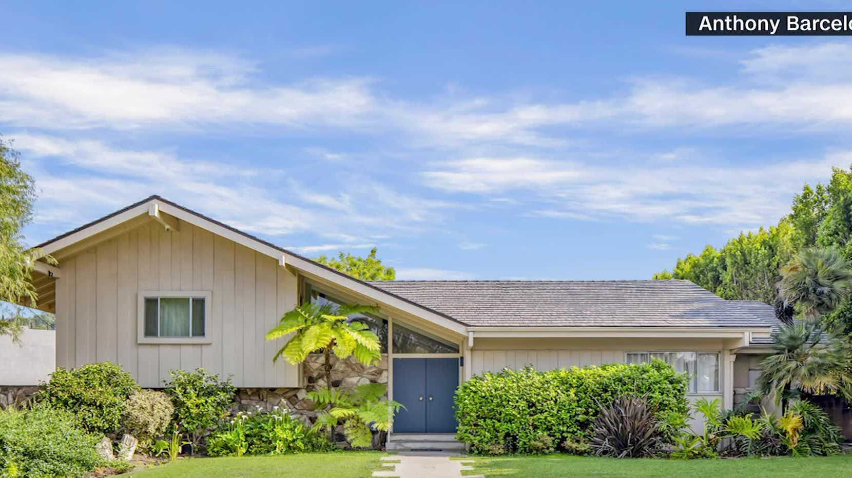 Iconic 'Brady Bunch' house for sale after HGTV renovation - Vimarsana News