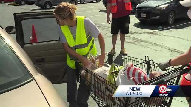 Kansas City food bank, Harvesters, sees increased demand with rising food, fuel costs - Vimarsana News