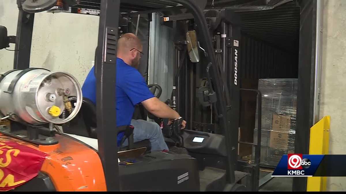 Kansas City warehouses wait for goods