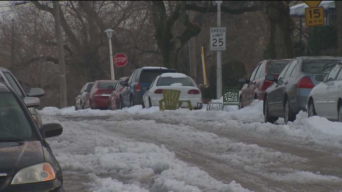 Neighborhoods clean up after Saturday storm