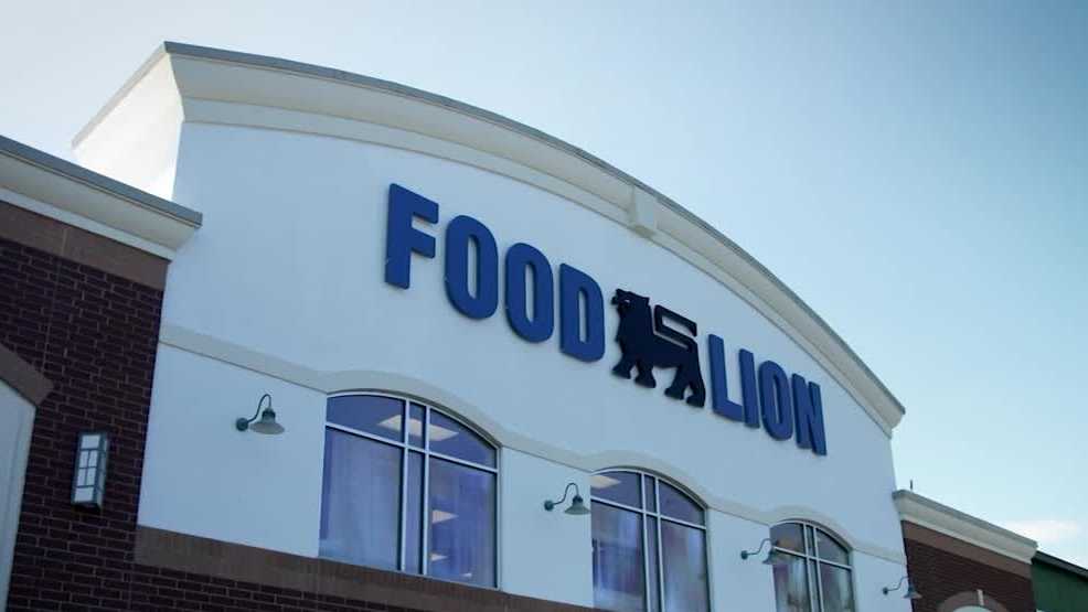 Police: 2 people injured after shootout at South Carolina grocery store