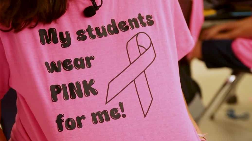 Vineyards Elementary School students join forces to make their teacher ...