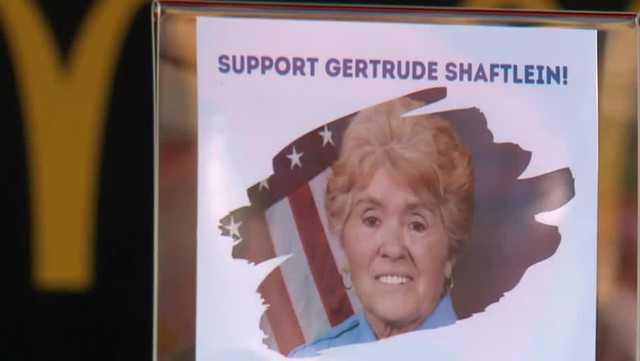 Valley Station community hosts fundraiser for LMPD crossing guard injured in hit-and-run - Vimarsana News