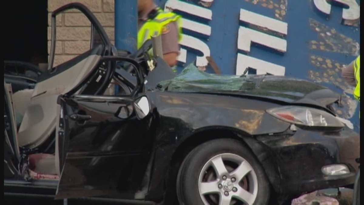 FD: Orange Blossom Trail reopens after car hits building