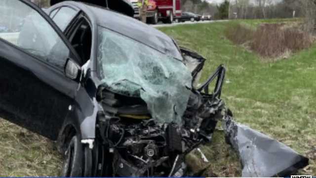 Man dies in head-on collision with tractor trailer in Palmyra - Vimarsana News