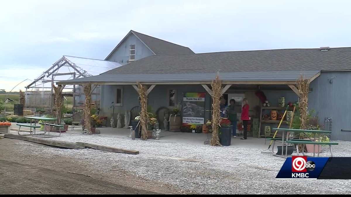 Pendleton's reopens four months after tornado