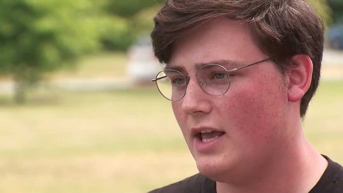 Teen Fired From Christian Camp Counselor Job Because He S Gay