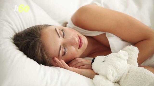 sleeping-in-a-cold-room-is-healthier-scientists-say