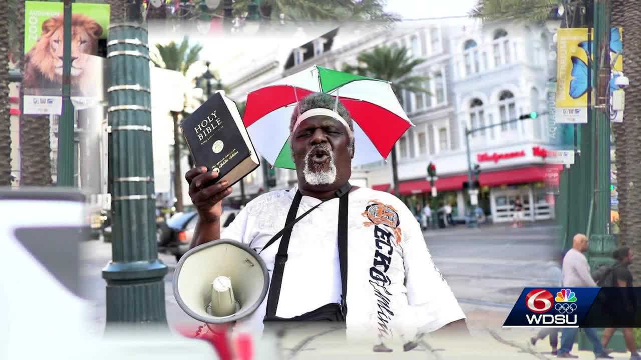 New Orleans' 'Umbrella man' dies after stomach cancer diagnosis - Vimarsana News