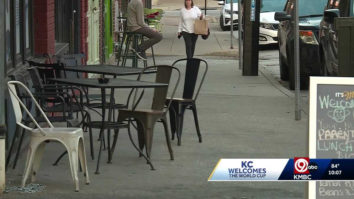 Kansas City eliminates outdoor dining fee for city businesses