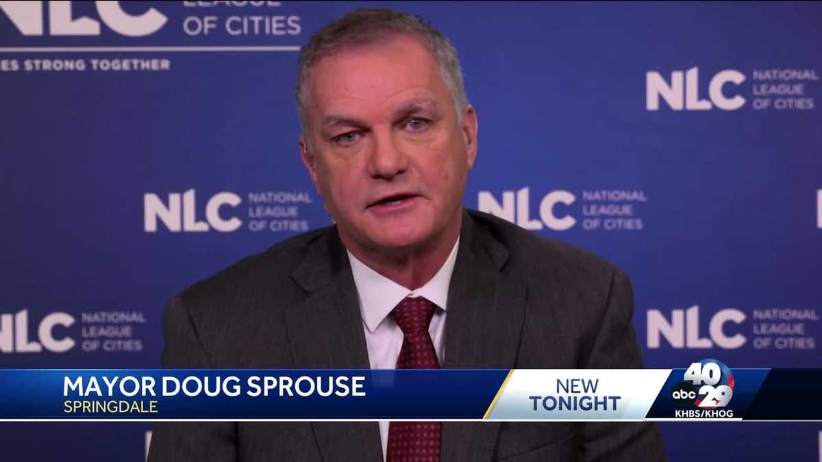 Springdale mayor at the National League of Cities Conference