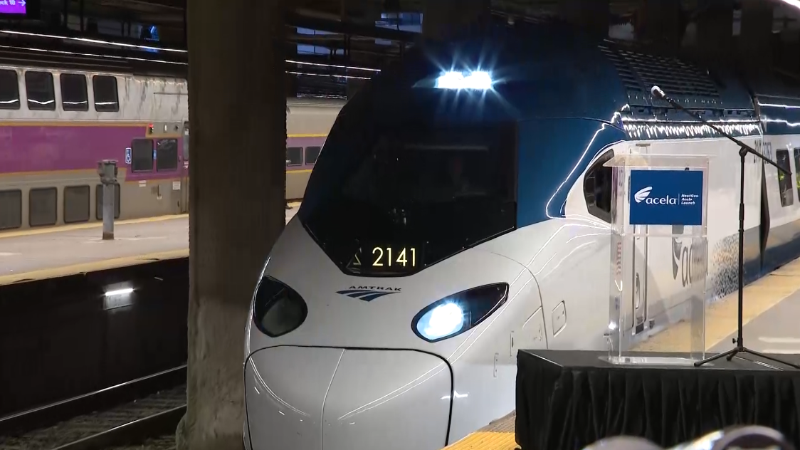 Amtrak cancels 2 trains leaving Boston due to equipment issues